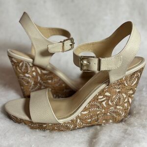 Jessica Simpson Beautiful Women’s Tan Cork Design Wedge Sandals, size 10M